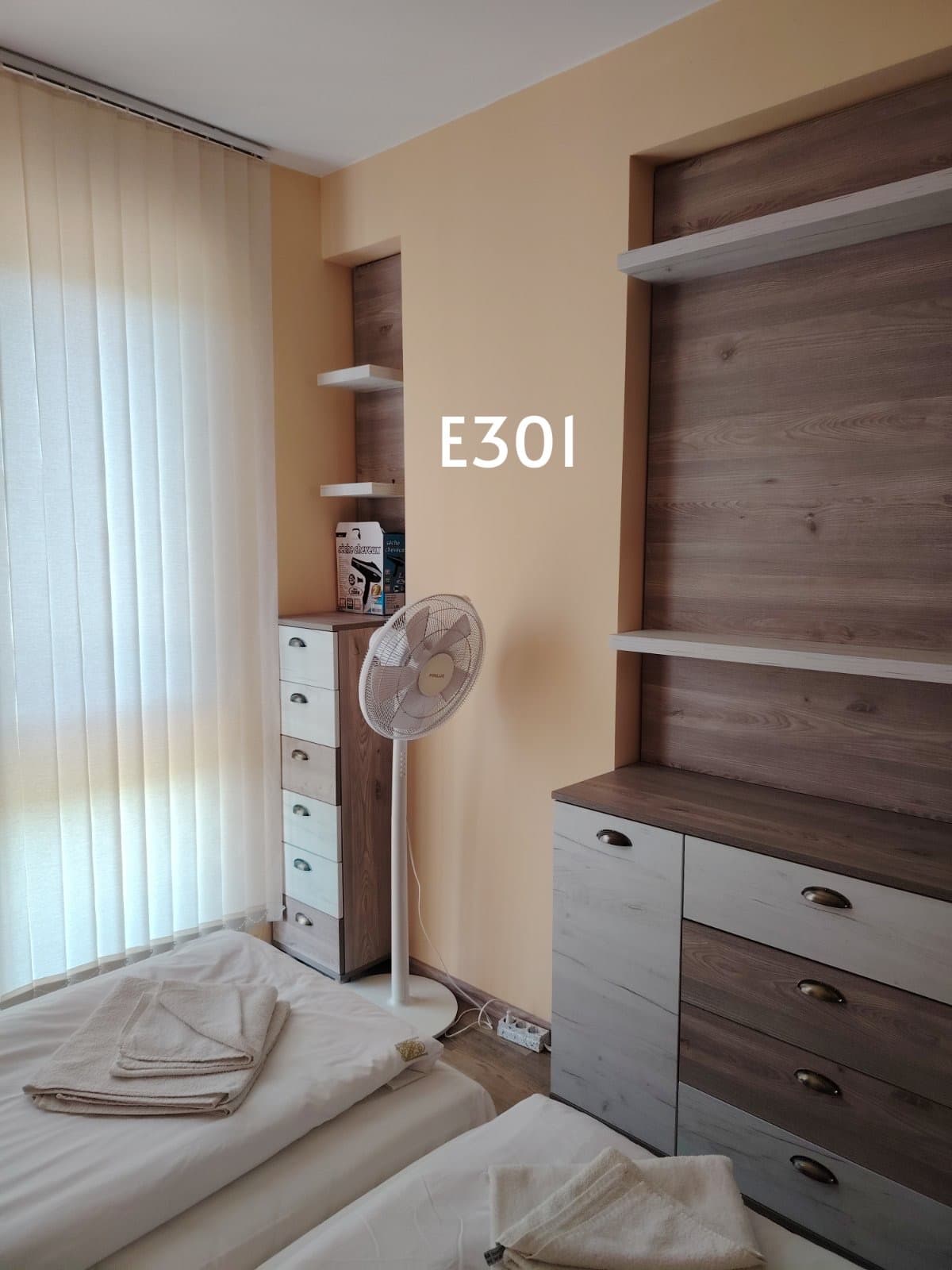 E301